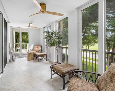 7370 Orangewood Lane - Photo Thumbnail 18