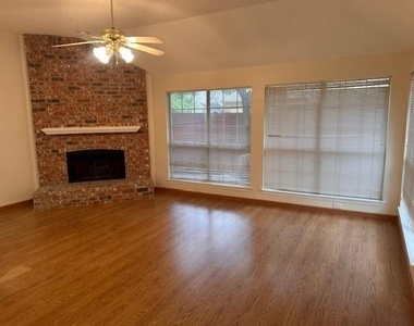 12018 Biloxi Drive - Photo Thumbnail 5
