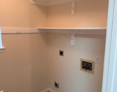 12018 Biloxi Drive - Photo Thumbnail 14