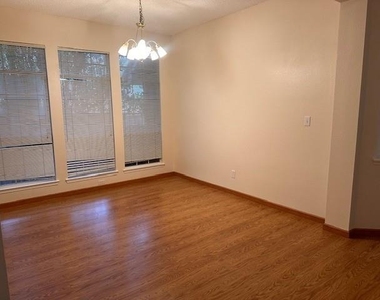 12018 Biloxi Drive - Photo Thumbnail 8