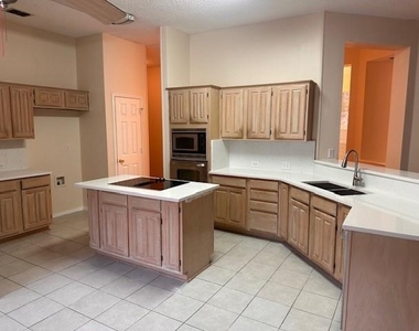12018 Biloxi Drive - Photo Thumbnail 2
