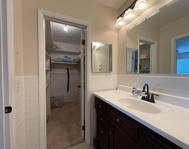 100 South Boulevard - Photo Thumbnail 17
