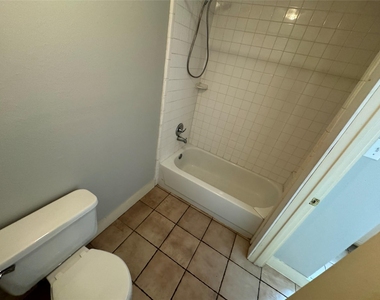 5321 Reiger Avenue - Photo Thumbnail 10