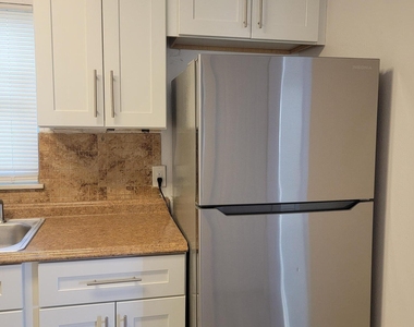 1775 Highland Avenue - Photo Thumbnail 6