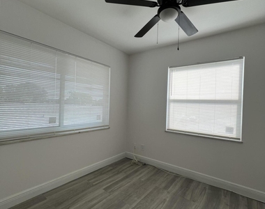 1775 Highland Avenue - Photo Thumbnail 11