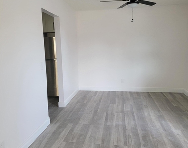 1775 Highland Avenue - Photo Thumbnail 17