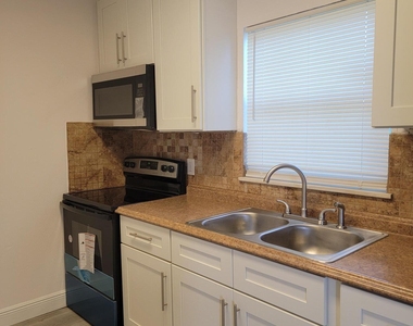 1775 Highland Avenue - Photo Thumbnail 19