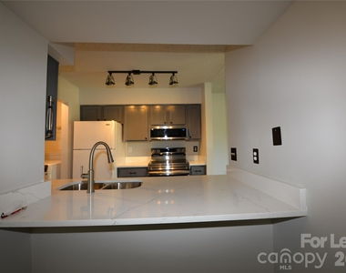 11163 Harrowfield Road - Photo Thumbnail 15