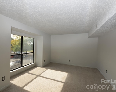 11163 Harrowfield Road - Photo Thumbnail 12