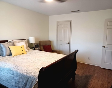 3611 Soft Wind Court - Photo Thumbnail 18