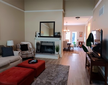 3611 Soft Wind Court - Photo Thumbnail 4