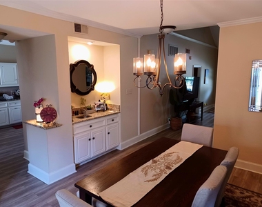 3611 Soft Wind Court - Photo Thumbnail 7