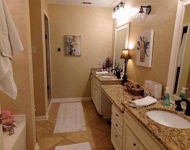 3611 Soft Wind Court - Photo Thumbnail 23