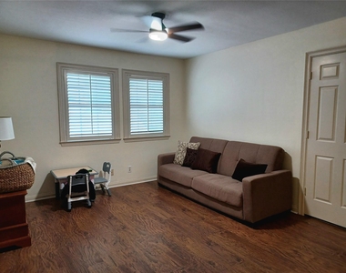 3611 Soft Wind Court - Photo Thumbnail 15