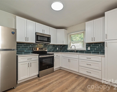 260 Church Street - Photo Thumbnail 6