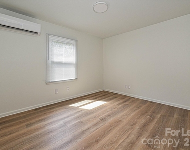 260 Church Street - Photo Thumbnail 11