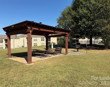 11001 Running Ridge Road - Photo Thumbnail 24