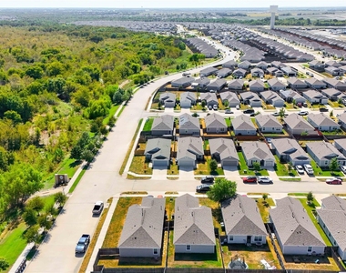 1422 Southwell Drive - Photo Thumbnail 23
