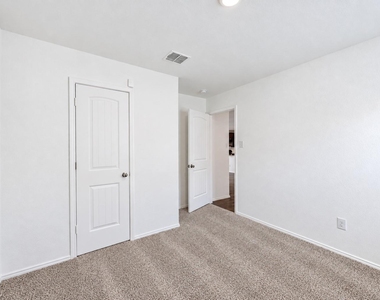 1422 Southwell Drive - Photo Thumbnail 18