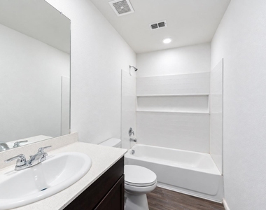 1422 Southwell Drive - Photo Thumbnail 16