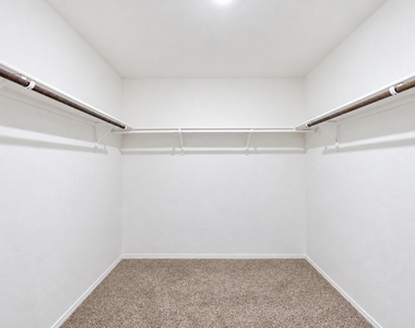 1422 Southwell Drive - Photo Thumbnail 12
