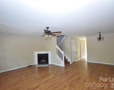 7877 Petrea Lane - Photo Thumbnail 1