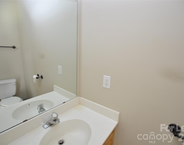 7877 Petrea Lane - Photo Thumbnail 6
