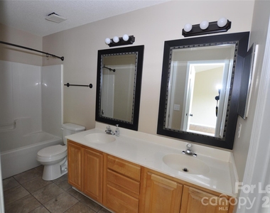 7877 Petrea Lane - Photo Thumbnail 13