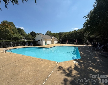 7877 Petrea Lane - Photo Thumbnail 18
