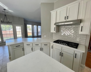 6505 Josephine Drive - Photo Thumbnail 9