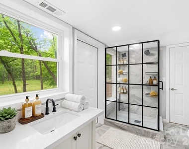 7914 Gilead Road - Photo Thumbnail 4