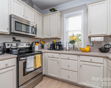 2074 Ayrsley Town Boulevard - Photo Thumbnail 3