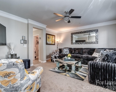 2074 Ayrsley Town Boulevard - Photo Thumbnail 12
