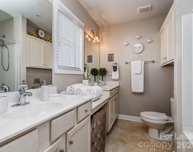 2074 Ayrsley Town Boulevard - Photo Thumbnail 19