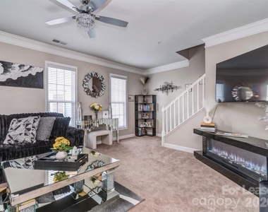 2074 Ayrsley Town Boulevard - Photo Thumbnail 14