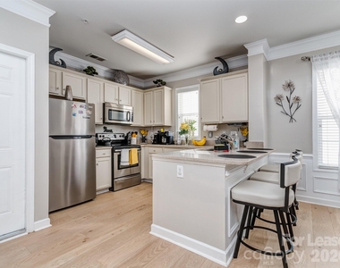 2074 Ayrsley Town Boulevard - Photo Thumbnail 1