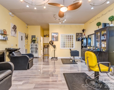 2074 Ayrsley Town Boulevard - Photo Thumbnail 29
