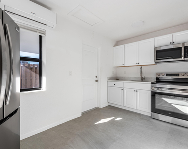 538 28th Street - Photo Thumbnail 3
