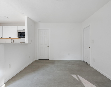 538 28th Street - Photo Thumbnail 9