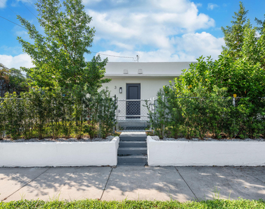 538 28th Street - Photo Thumbnail 1