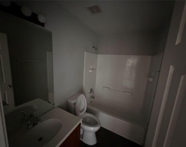 912 Tabasco Trail - Photo Thumbnail 3