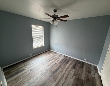 912 Tabasco Trail - Photo Thumbnail 4