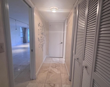 806 Cypress Grove Lane - Photo Thumbnail 9