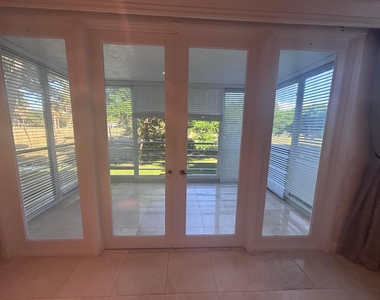 806 Cypress Grove Lane - Photo Thumbnail 12