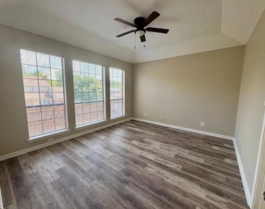 3500 E Park Boulevard - Photo Thumbnail 6