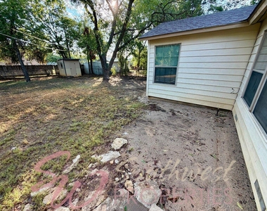 107 Greenview Drive - Photo Thumbnail 18