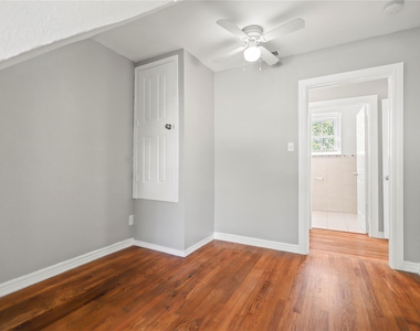 4112 Hampshire Boulevard - Photo Thumbnail 16