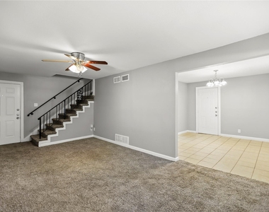4112 Hampshire Boulevard - Photo Thumbnail 4