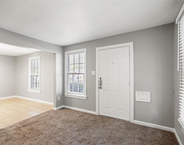 4112 Hampshire Boulevard - Photo Thumbnail 3