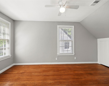 4112 Hampshire Boulevard - Photo Thumbnail 17
